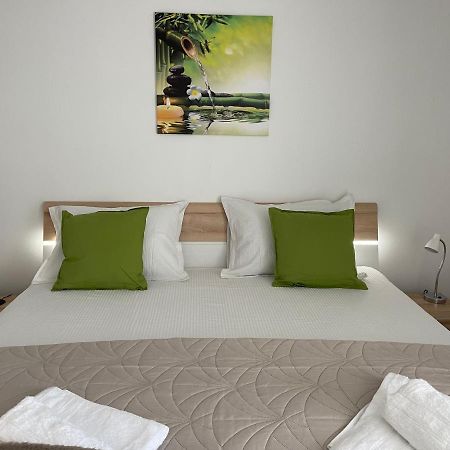 Relaxing Bucharest Airport Residences & Therme-Self Check-In Otopeni Exterior photo
