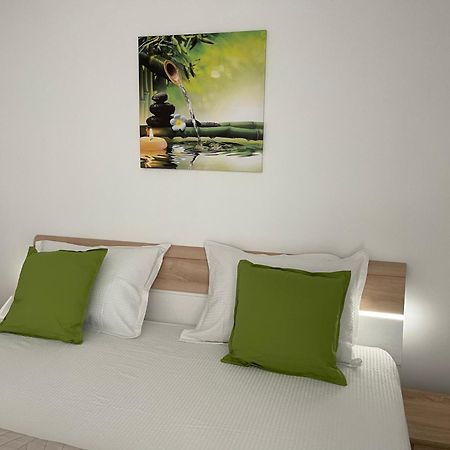 Relaxing Bucharest Airport Residences & Therme-Self Check-In Otopeni Exterior photo
